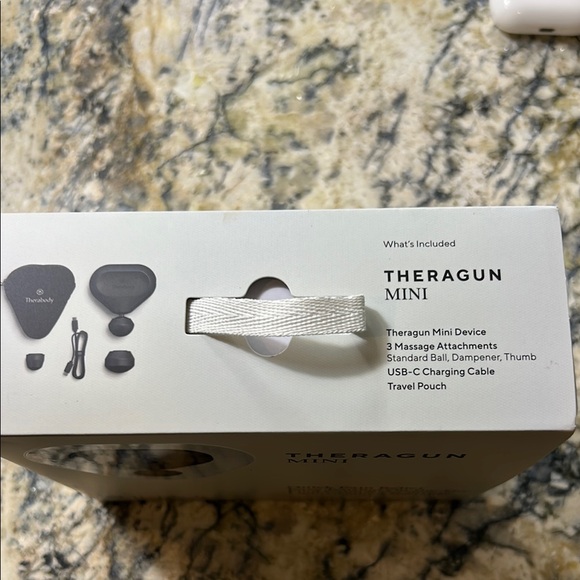 Therabody Theragun Mini - Black - Picture 2 of 5